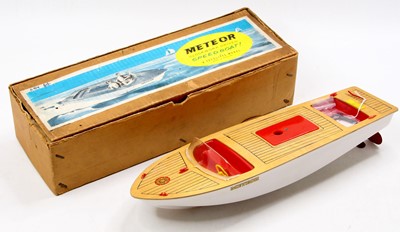 Lot 297 - Sutcliffe Models ‘Meteor’ clockwork speed boat....