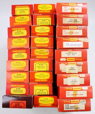 Lot 558 - Box of 27 boxed Triang Hornby & Hornby...