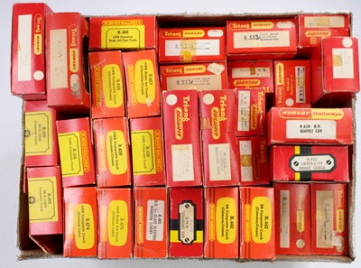 Lot 570 - Box of 30 Triang, Triang Hornby & Hornby...