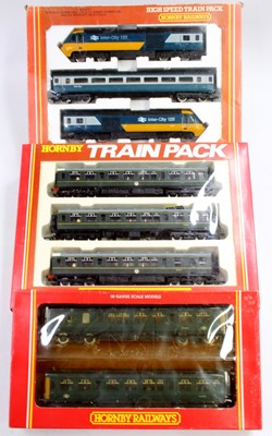 Lot 571 - Three Hornby 00-gauge train packs: R369 BR...