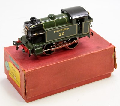 Lot 227 - 1933-41 Hornby 0-gauge E120 20-volt AC 0-4-0...