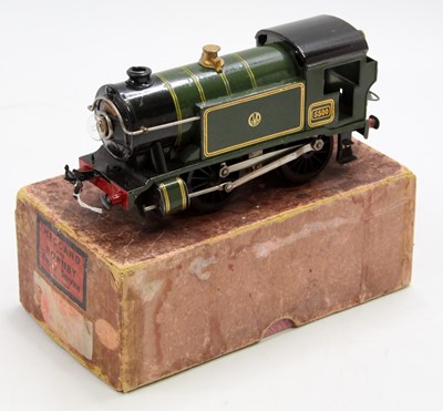 Lot 234 - 1936-41 Hornby 0-gauge E120, green, 0-4-0...