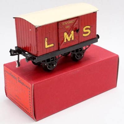 Lot 272 - 1927-29 Hornby 0-gauge Gunpowder van, open...