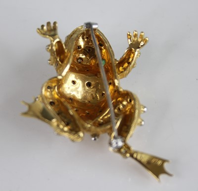 Lot 2176 - A yellow and white metal toad brooch, with...