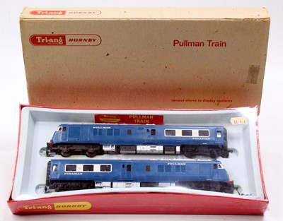 Lot 350 - Triang Hornby 00 Gauge R555C Pullman Train Set,...