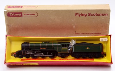 Lot 351 - Triang Hornby 00 Gauge R850 BR Flying Scotsman...