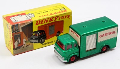 Lot 1171 - Dinky Toys No. 450 Bedford TK box van...