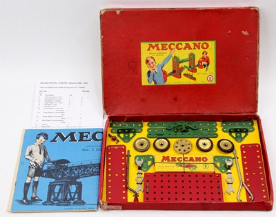 Lot 1712 - Meccano No.1 1950s gift set, housed in the...