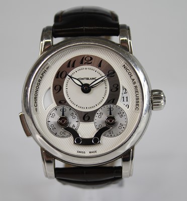 Lot 2215 - A gent's Montblanc steel cased automatic...
