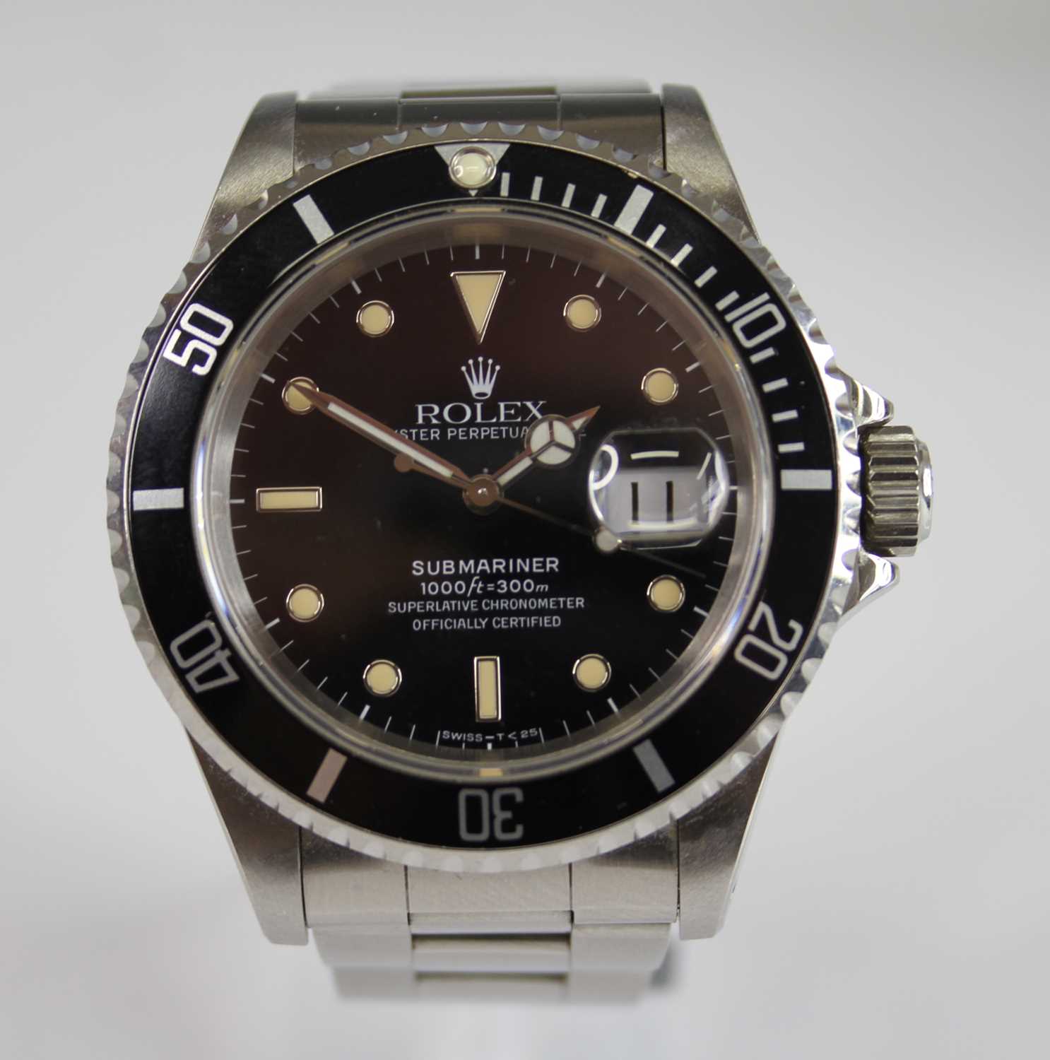 Lot 2220 - A gent's Rolex Oyster Perpetual Submariner...