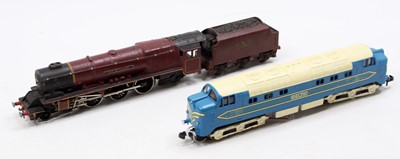 Lot 599 - Two Hornby-Dublo 2-rail locos: 2226 4-6-2...