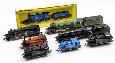 Lot 601 - Shoebox containing eight Triang locos, all...