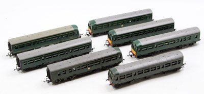 Lot 614 - Triang Metro-Cammell DMU: two 2-car sets & one...