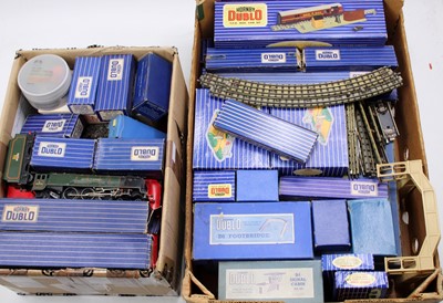 Lot 439 - Small collection of Hornby-Dublo 3-rail,...