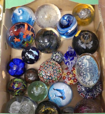 Lot 90 - A collection of various glass paperweights, to...