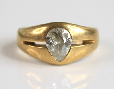 Lot 2236 - A yellow metal diamond solitaire ring,...