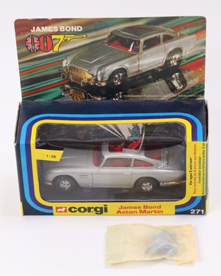 Lot 1173 - Corgi Toys No. 271 1/36 scale diecast model of...