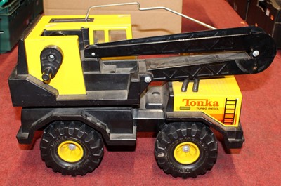 Lot 1534 - A Tonka large scale pressed steel model of a...