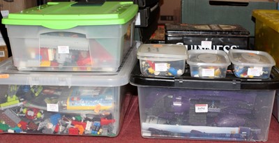 Lot 1654 - A large collection of mixed boxed and loose Lego
