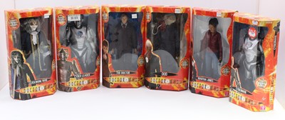 Lot 1922 - 6 x Character Online Doctor Who figures to...