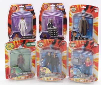 Lot 1962 - 6 x Character Online Doctor Who figures to...