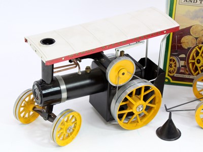 Lot 4 - A Mamod Traction Engine and Trailer Set No....