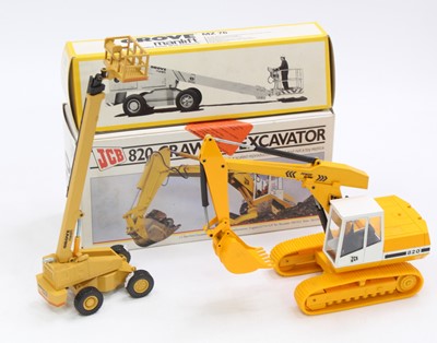 Lot 1714 - An NZG 1/35th scale No. 286 JCB 820 Crawler...