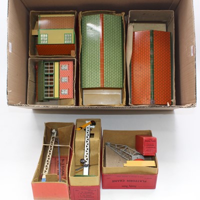 Lot 394 - Hornby 0-gauge accessories: 1949-55 Goods...