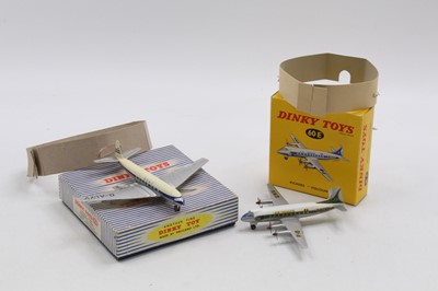 Lot 1442 - A Dinky Toys boxed aircraft group to include...