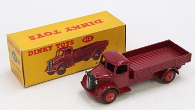 Lot 1395 - A Dinky Toys No. 412 Austin wagon comprising...