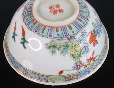 Lot 2061 - A Chinese Guangxu period (1871-1908) porcelain...