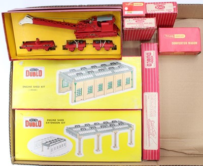 Lot 671 - Collection of Hornby Dublo to include 5005...