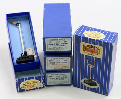 Lot 691 - Hornby Dublo Electrically Operated Signals, 3x...