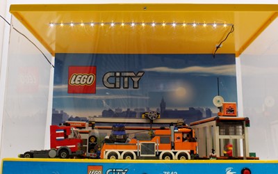 Lot 1846 - A Lego City No. 7642 shop display diorama...