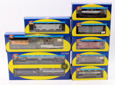 Lot 505 - Collection of Athearn cargo wagons: 92154...