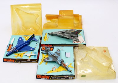 Lot 1440 - Dinky Toys bubble packed aircraft group of 3...