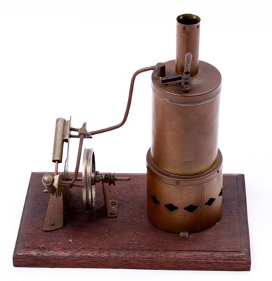 Lot 28 - An early 20th century spirit fired live steam...