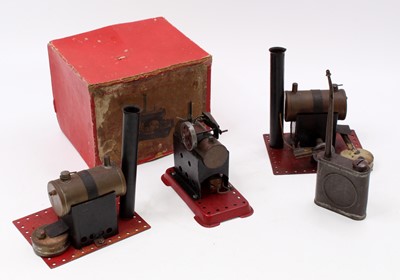 Lot 31 - A collection of three spirit fired live steam...