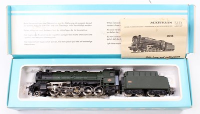 Lot 744 - A Marklin No. 3046 HO gauge SNCF 2-10-0...