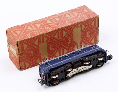 Lot 411 - A Marklin HO gauge No. 3013/SEH800 double...