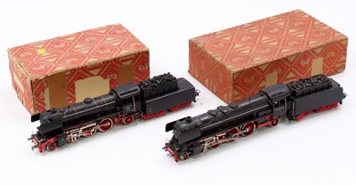 Lot 752 - A 1950s Marklin boxed locomotive group, to...