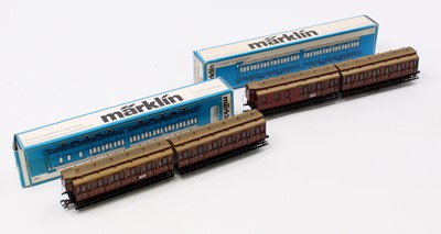 Lot 760 - A Marklin HO scale boxed double compartment...