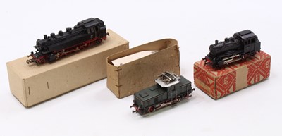 Lot 765 - A collection of three Marklin 3-rail HO scale...