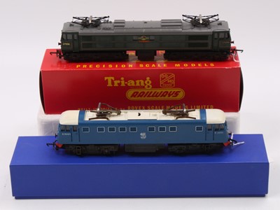 Lot 731 - R753 Triang class 81 electric loco E3001, two...