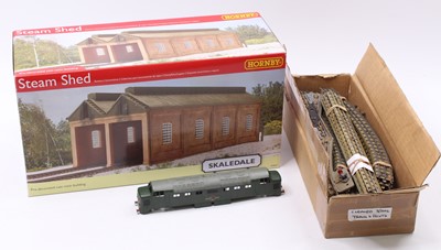 Lot 630 - Three items: Hornby Skaledale R9822 Steam Shed,...