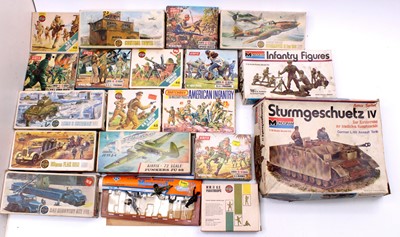 Lot 149 - Large box of various plastic military kit and...