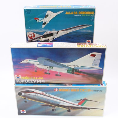 Lot 139 - Nitto Aircraft kits, 1.100 scale, 428 -...