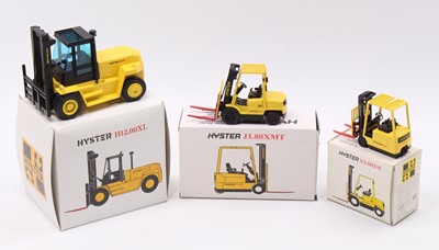 Lot 1694 - An NZG and Joal Hyster Forklift group, to...