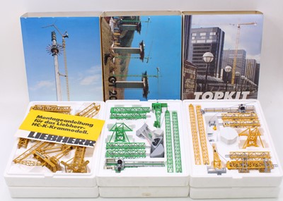 Lot 1676 - A Conrad 1/87 scale tower crane boxed group to...