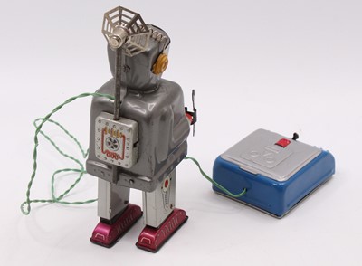Lot 1876 - TN (Nomura) battery-operated Radar Robot in...